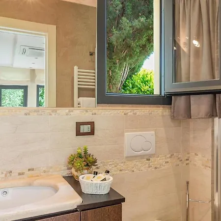 Villa Al Solatio In Collina Con Piscina