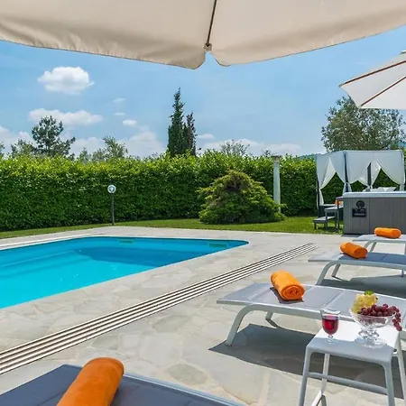 Villa Al Solatio In Collina Con Piscina Pontassieve