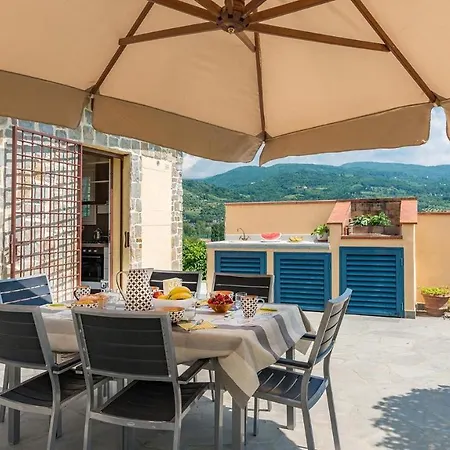Al Solatio In Collina Con Piscina Villa